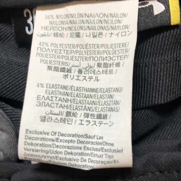 Under Armour Pants Black - Picture 5 of 5